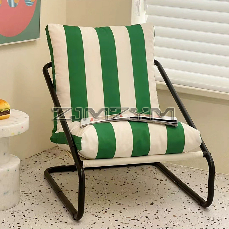 Minimalist Metal Chairs Red An - Outdoor Furniture Diy Plans 评论和价格